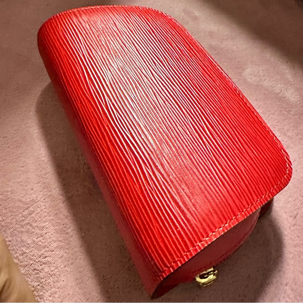 Louis Vuitton Epi Dauphine Leather Cosmetics Pouch Purse - LV Authentic Red Epi - Picture 6 of 17